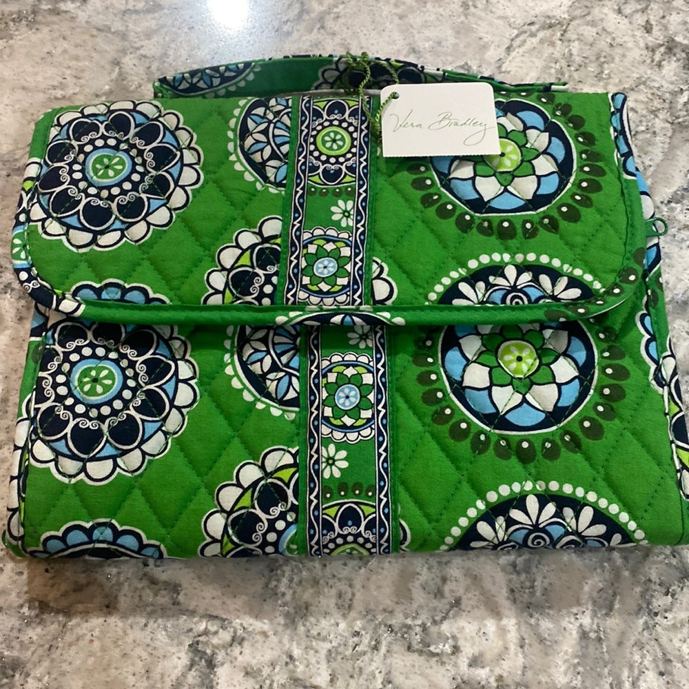 Vera Bradley Jewelry Book in Cupcake Green